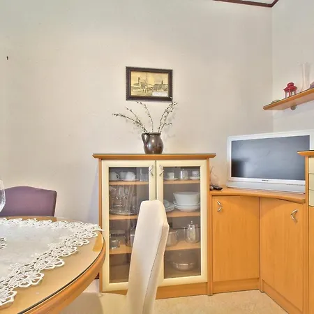 Casa de hóspedes Rota 3*