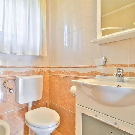 Casa de hóspedes Rota 3*